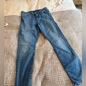MOTHER Slim Straight Jeans in Medium Blue Wash